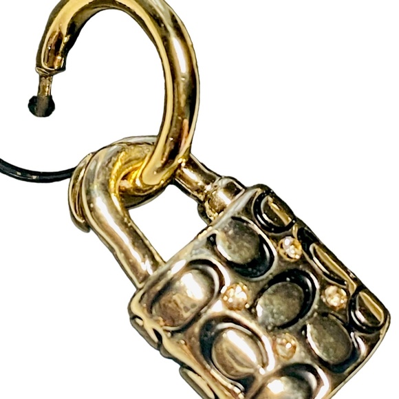 NEW Coach Quilted Padlock & Key Mismatched Earring Set - Picture 2 of 8